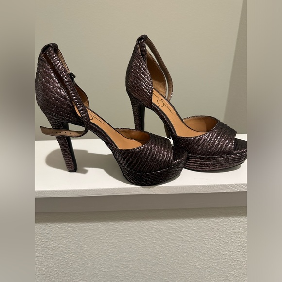 Jessica Simpson platform heels - Picture 2 of 10